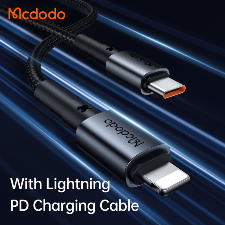 شارژر فندکی 30 وات مک دودو مدل MCA8 به همراه کابل تبدیل USB-C به لایتنینگ