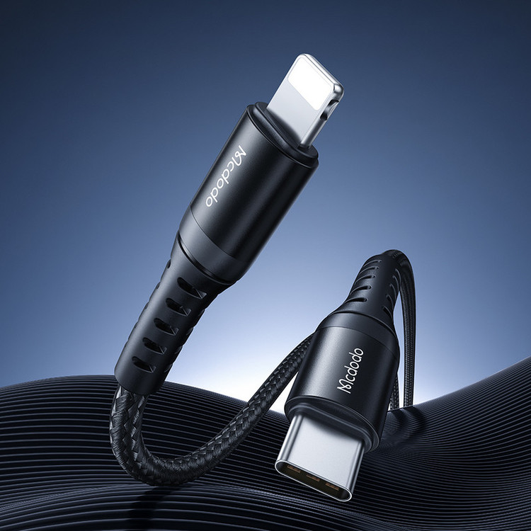 کابل تبدیل USB-C به لایتنینگ مک دودو مدل C563O طول 0.2 متر